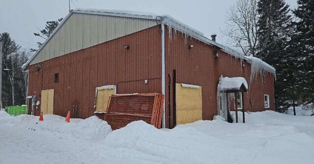 picture-804639017 - John Lawrence